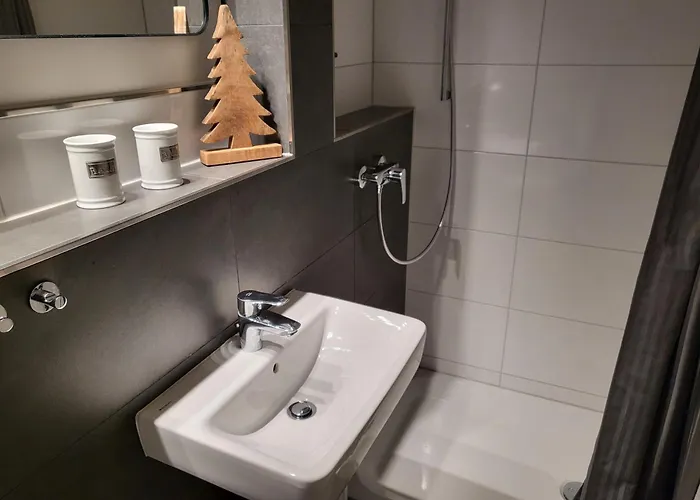 49 Im Haus Anna
